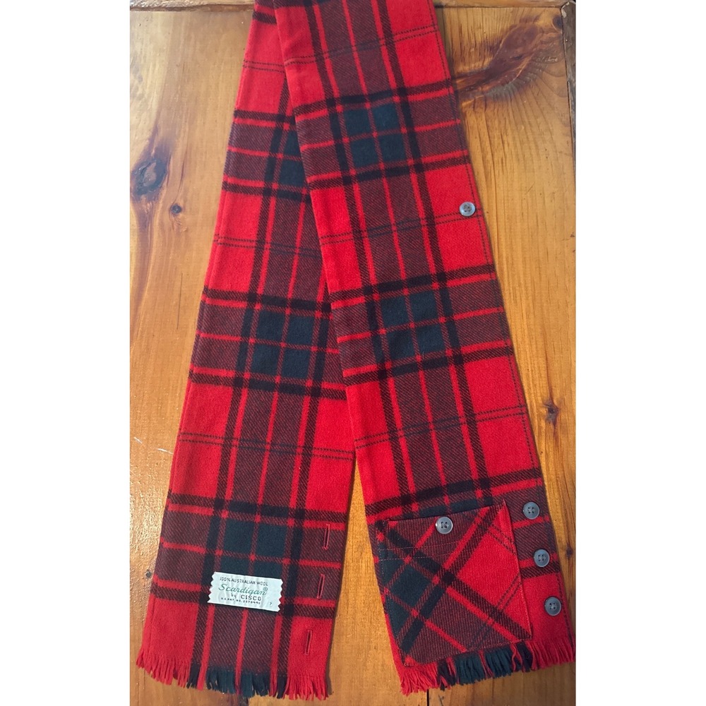 Scardigan Cisco 100% Australian Wool Tartan Plaid Buttons Pockets Fringe 48"